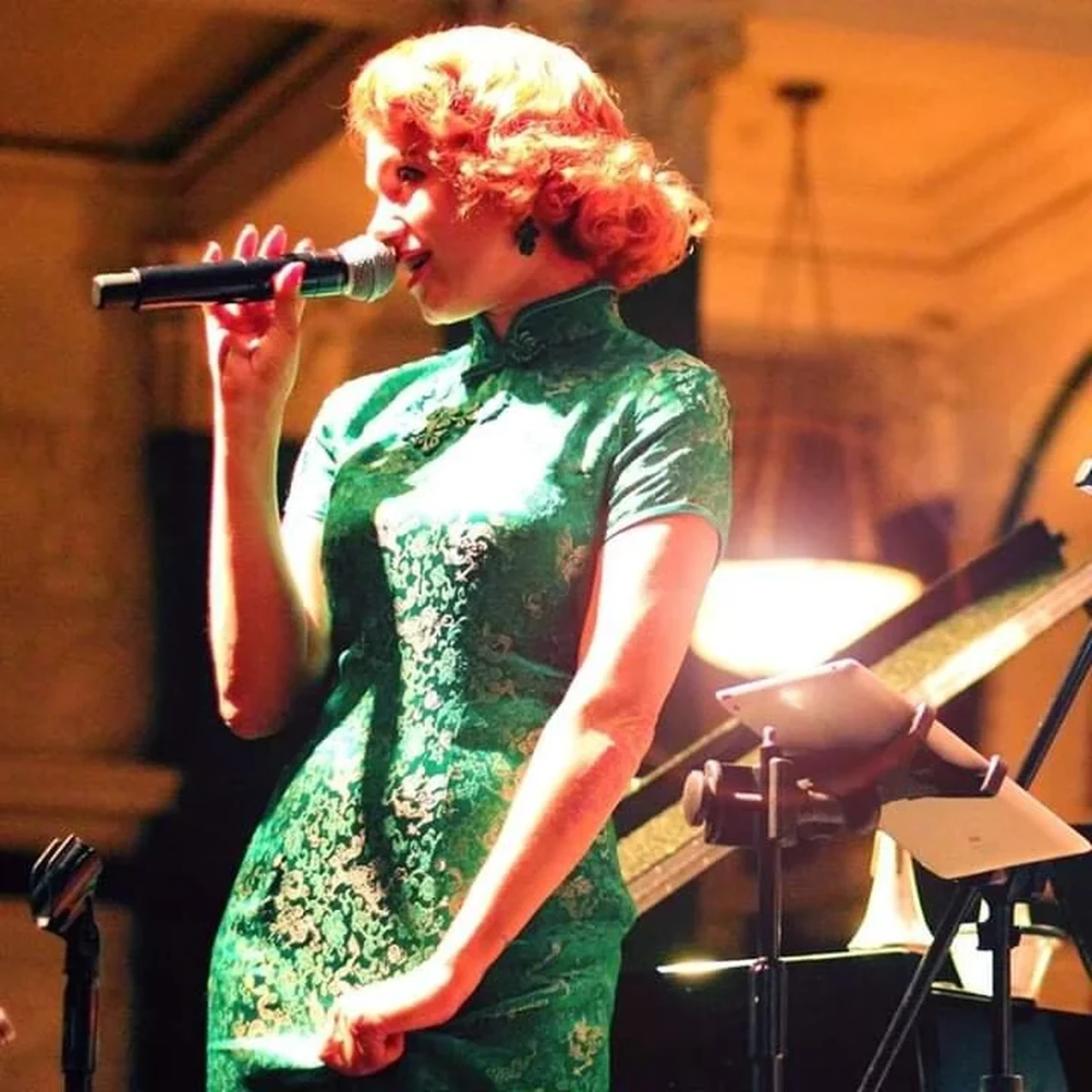 Louise Messenger Duo + Thursday throwdown With Mazza